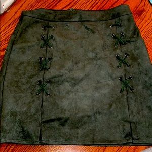 Green velvet split hem mini skirt